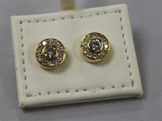 A pair of modern 18ct gold and diamond cluster circular ear studs, 9mm.